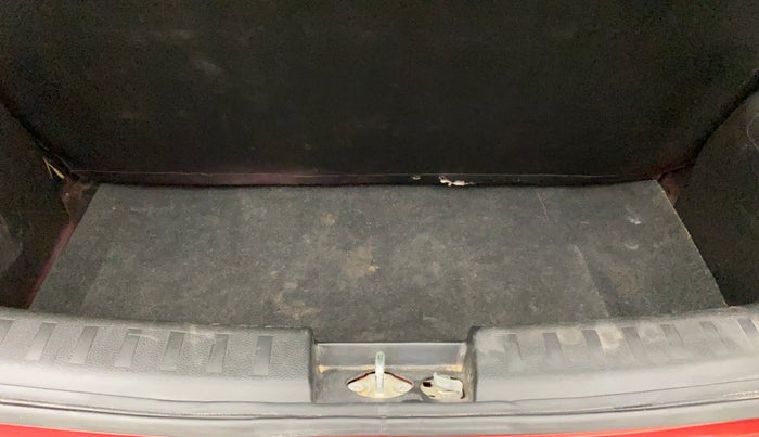 2013 Maruti Swift VXI, Petrol, Manual, 85,210 km, Boot Inside