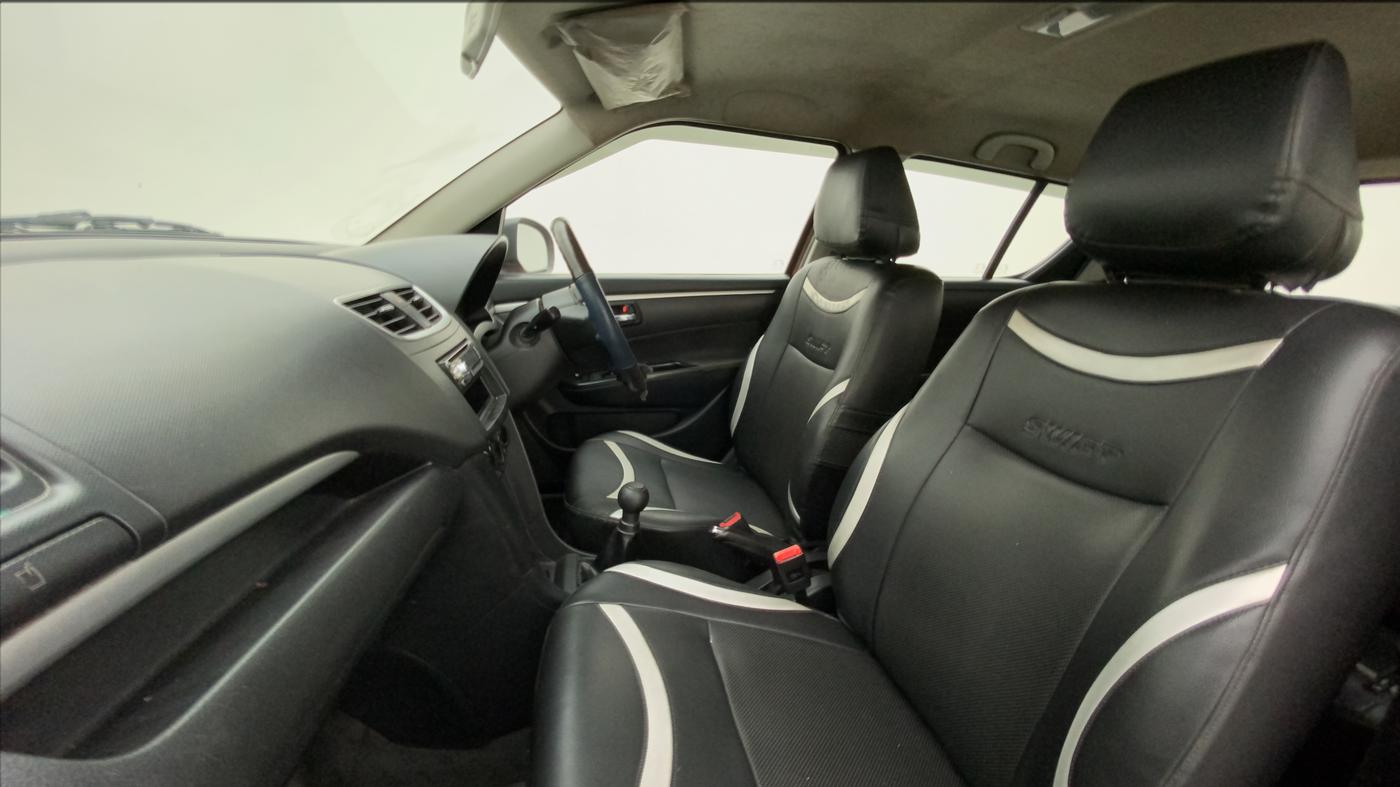 2013 Maruti Swift VXI, Petrol, Manual, 85,210 km, Right Side Front Door Cabin