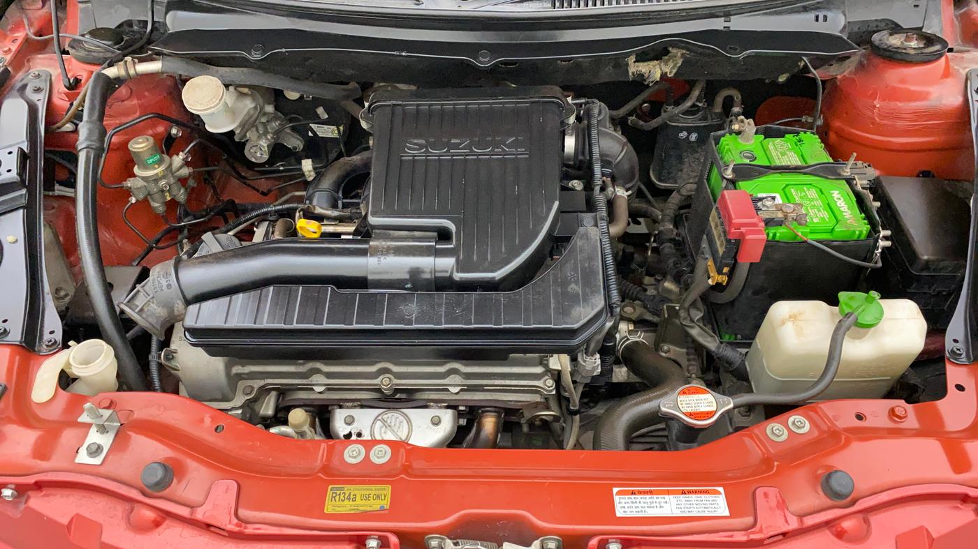 2013 Maruti Swift VXI, Petrol, Manual, 85,210 km, Open Bonet