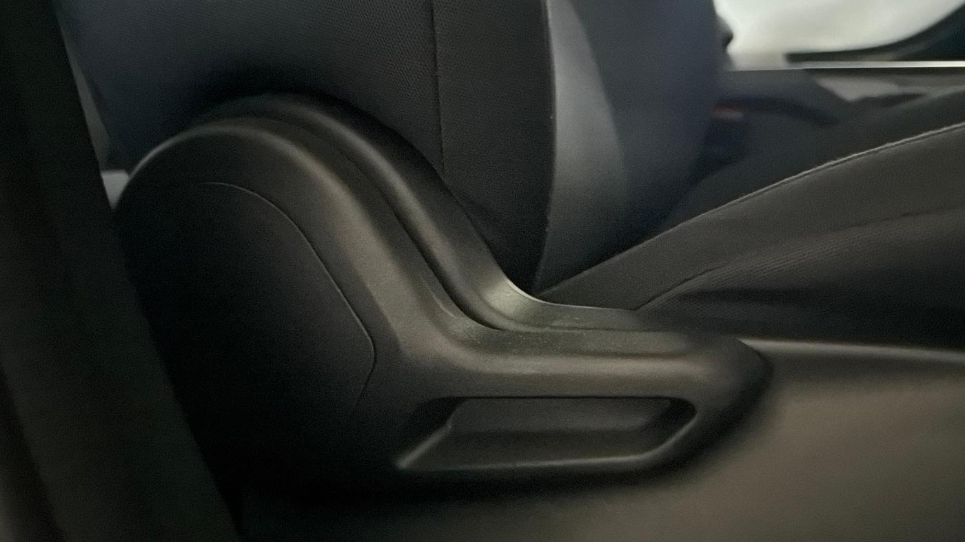 2025 Tata NEXON CREATIVE 1.2 REVOTRON 6MT, Petrol, Manual, 3,220 km, Driver Side Adjustment Panel