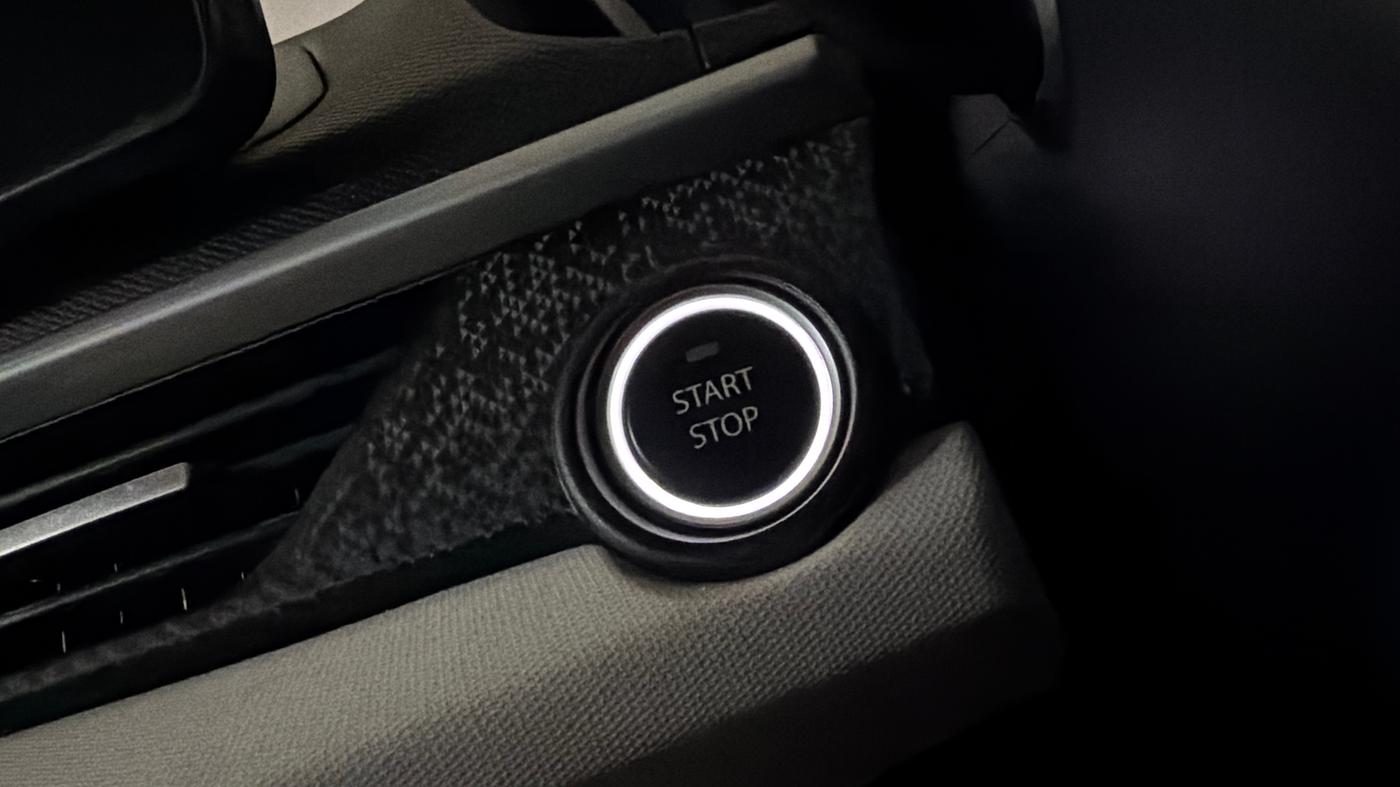 2025 Tata NEXON CREATIVE 1.2 REVOTRON 6MT, Petrol, Manual, 3,220 km, Keyless Start/ Stop Button