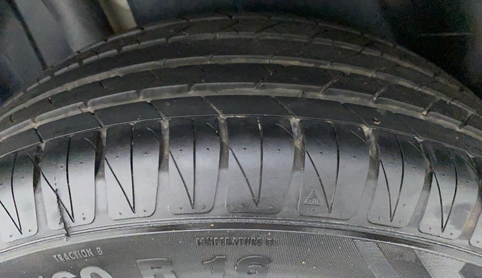 2021 Maruti Vitara Brezza ZXI, Petrol, Manual, 6,055 km, Right Rear Tyre Tread