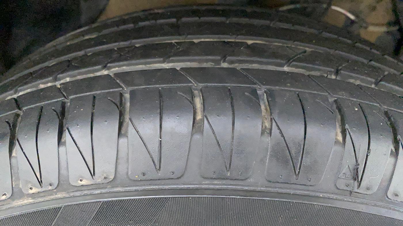 2021 Maruti Vitara Brezza ZXI, Petrol, Manual, 6,055 km, Right Front Tyre Tread