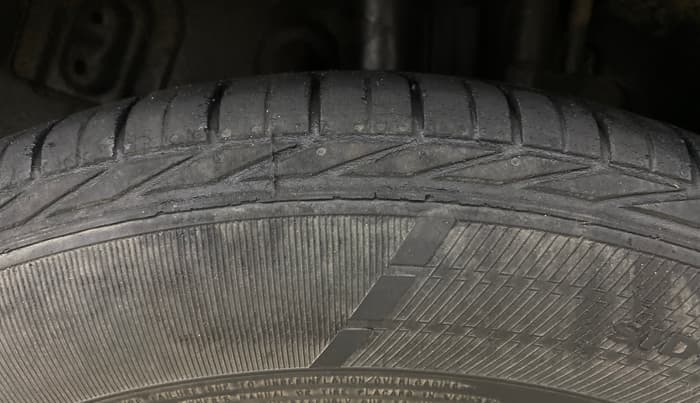 2023 Tata NEXON XZ PLUS PETROL SUNROOF, Petrol, Manual, 98,589 km, Left Rear Tyre Tread