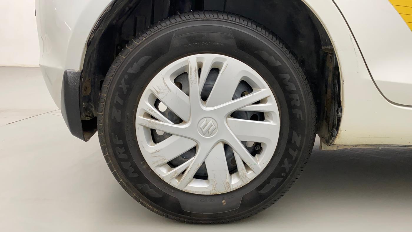 2015 Maruti Swift VXI, Petrol, Manual, 47,606 km, Right Rear Wheel