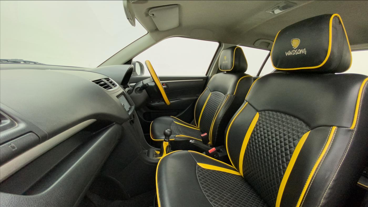 2015 Maruti Swift VXI, Petrol, Manual, 47,606 km, Right Side Front Door Cabin