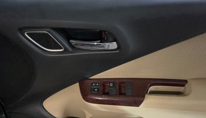 2018 Honda City 1.5L I-VTEC V MT, Petrol, Manual, 26,203 km, Driver Side Door Panels Control