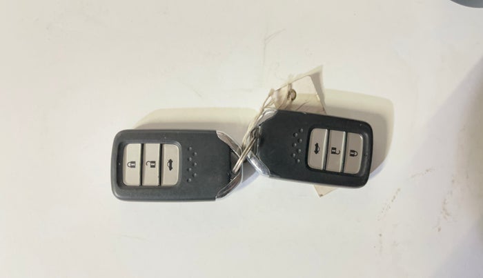 2018 Honda City 1.5L I-VTEC V MT, Petrol, Manual, 26,203 km, Key Close Up