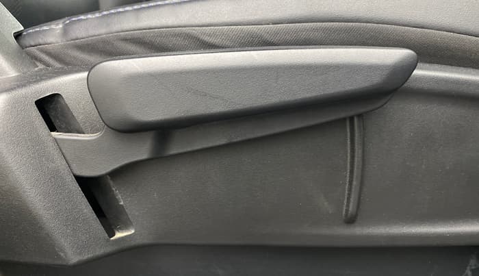 2021 Tata ALTROZ XZ PLUS PETROL DARK EDITION, Petrol, Manual, 40,272 km, Driver Side Adjustment Panel