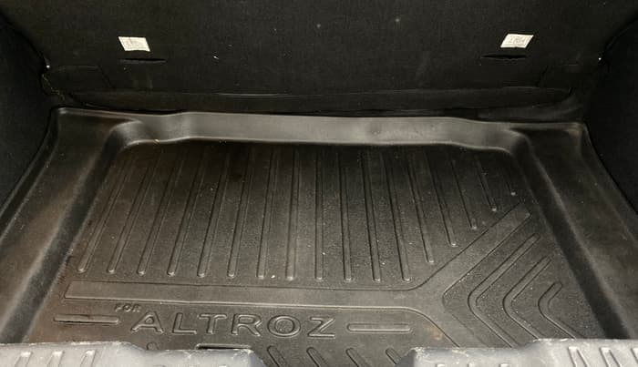 2021 Tata ALTROZ XZ PLUS PETROL DARK EDITION, Petrol, Manual, 40,272 km, Boot Inside