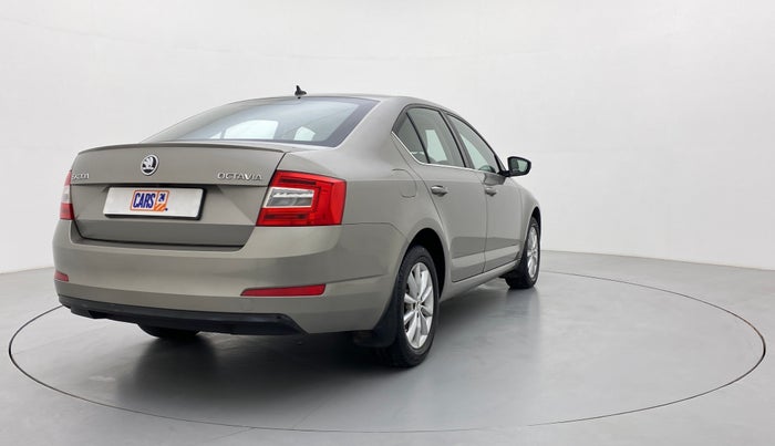 2017 Skoda Octavia 1.8 TSI STYLE PLUS AT, Petrol, Automatic, 64,547 km, Right Back Diagonal