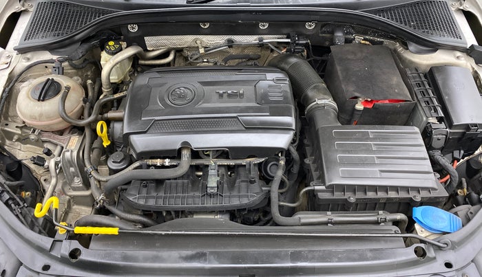 2017 Skoda Octavia 1.8 TSI STYLE PLUS AT, Petrol, Automatic, 64,547 km, Open Bonet