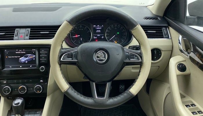 2017 Skoda Octavia 1.8 TSI STYLE PLUS AT, Petrol, Automatic, 64,547 km, Steering Wheel Close Up