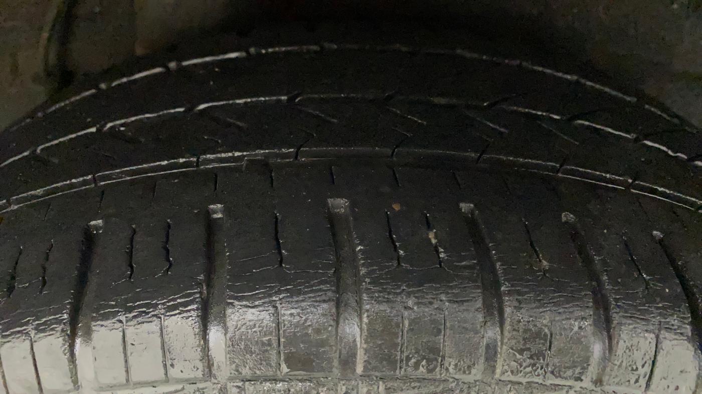 2013 Hyundai i20 ASTA 1.2, Petrol, Manual, 45,473 km, Left Rear Tyre Tread