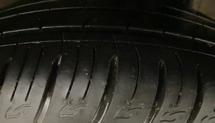 2022 KIA SONET HTK PLUS 1.2, Petrol, Manual, 8,231 km, Left Rear Tyre Tread