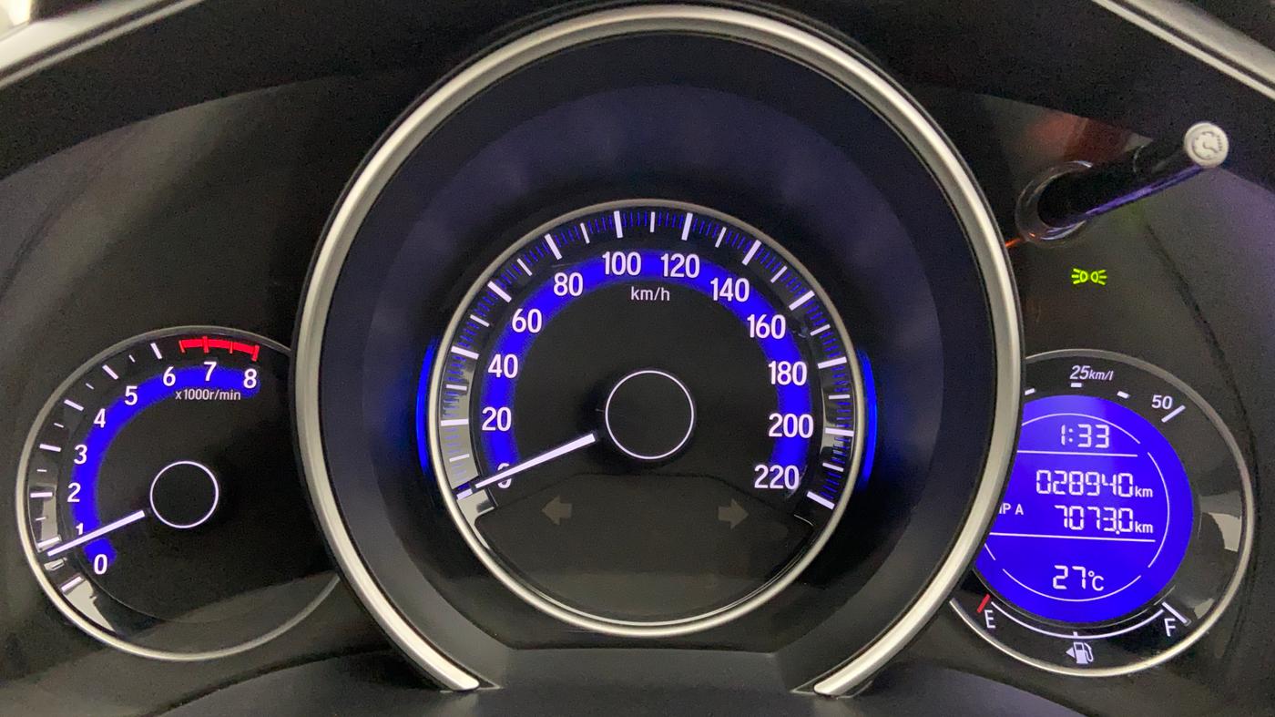 2016 Honda Jazz 1.2 V MT, Petrol, Manual, 27,819 km, Odometer Image