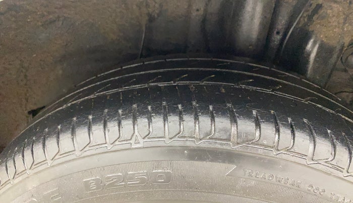 2017 Hyundai Elite i20 SPORTZ 1.2, Petrol, Manual, 38,451 km, Left Rear Tyre Tread