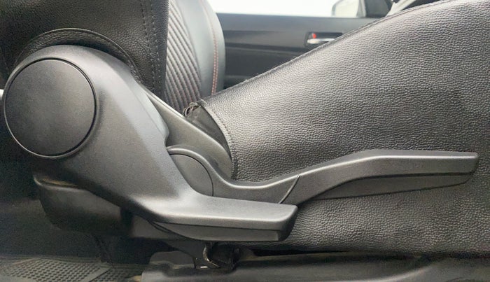 2018 Maruti Swift VXI AMT, Petrol, Automatic, 31,145 km, Driver Side Adjustment Panel