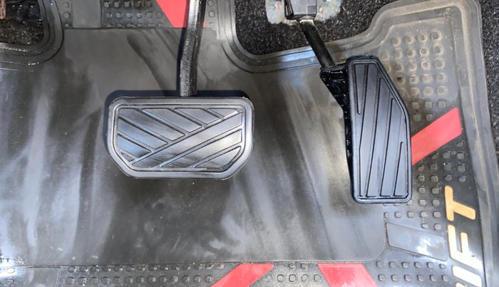 2018 Maruti Swift VXI AMT, Petrol, Automatic, 31,145 km, Pedals