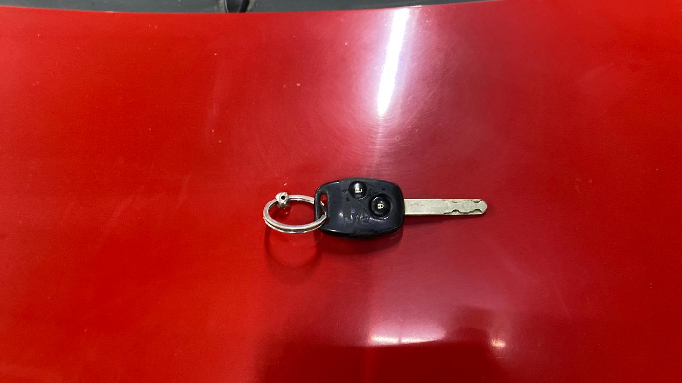 2015 Honda Brio S MT, Petrol, Manual, 61,811 km, Key Close Up
