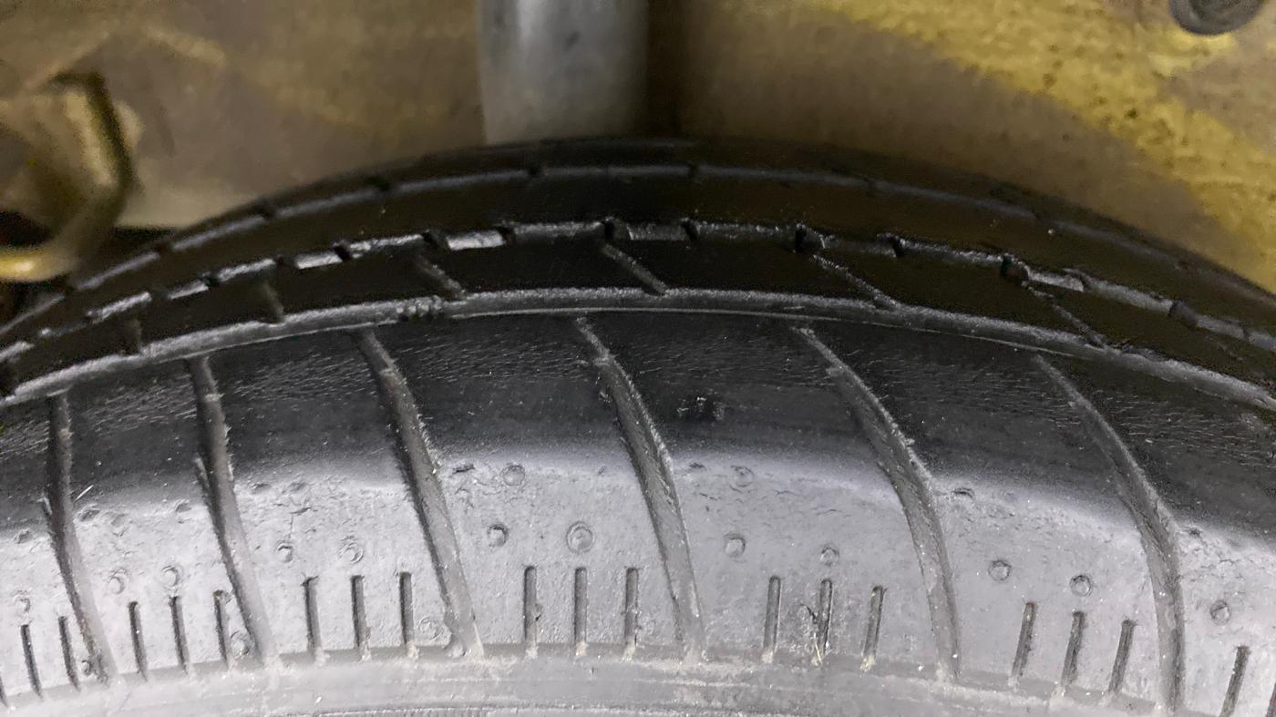 2015 Maruti Celerio VXI AGS, Petrol, Automatic, 45,399 km, Right Rear Tyre Tread