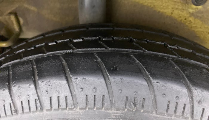 2015 Maruti Celerio VXI AGS, Petrol, Automatic, 45,399 km, Right Rear Tyre Tread