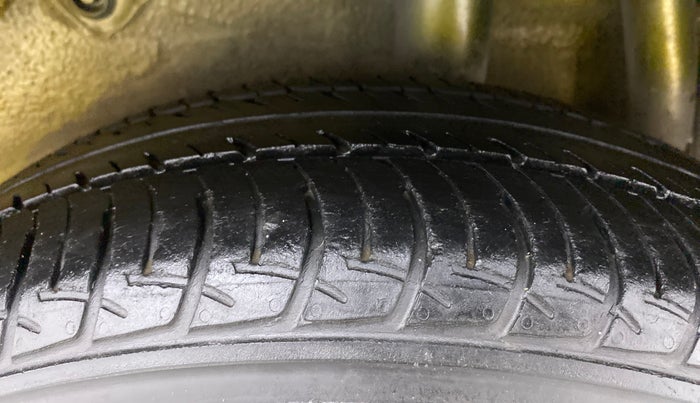 2015 Maruti Celerio VXI AGS, Petrol, Automatic, 45,399 km, Left Rear Tyre Tread
