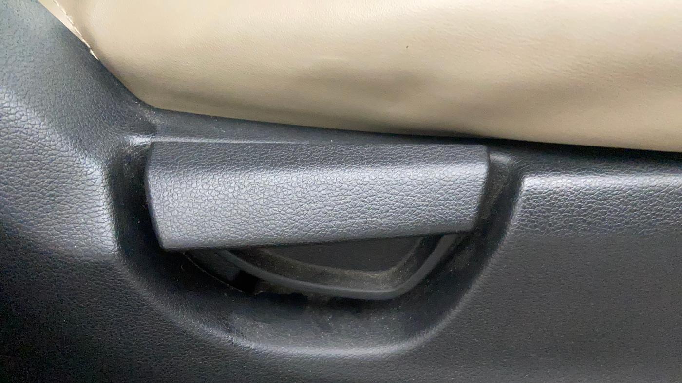 2020 Hyundai NEW SANTRO ASTA AMT, Petrol, Automatic, 42,205 km, Driver Side Adjustment Panel