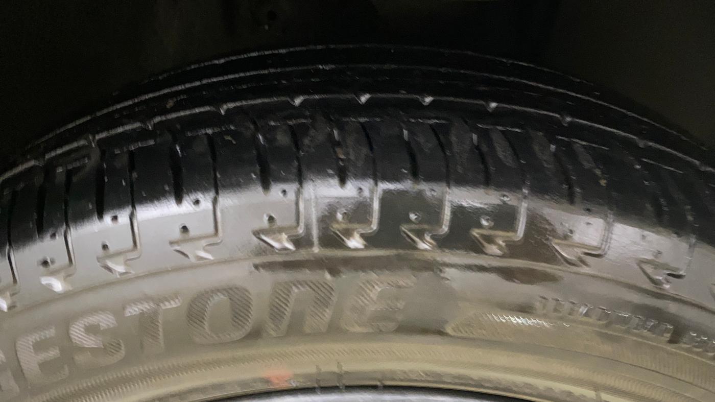 2023 Maruti IGNIS ZETA 1.2 AMT, Petrol, Automatic, 9,963 km, Right Front Tyre Tread