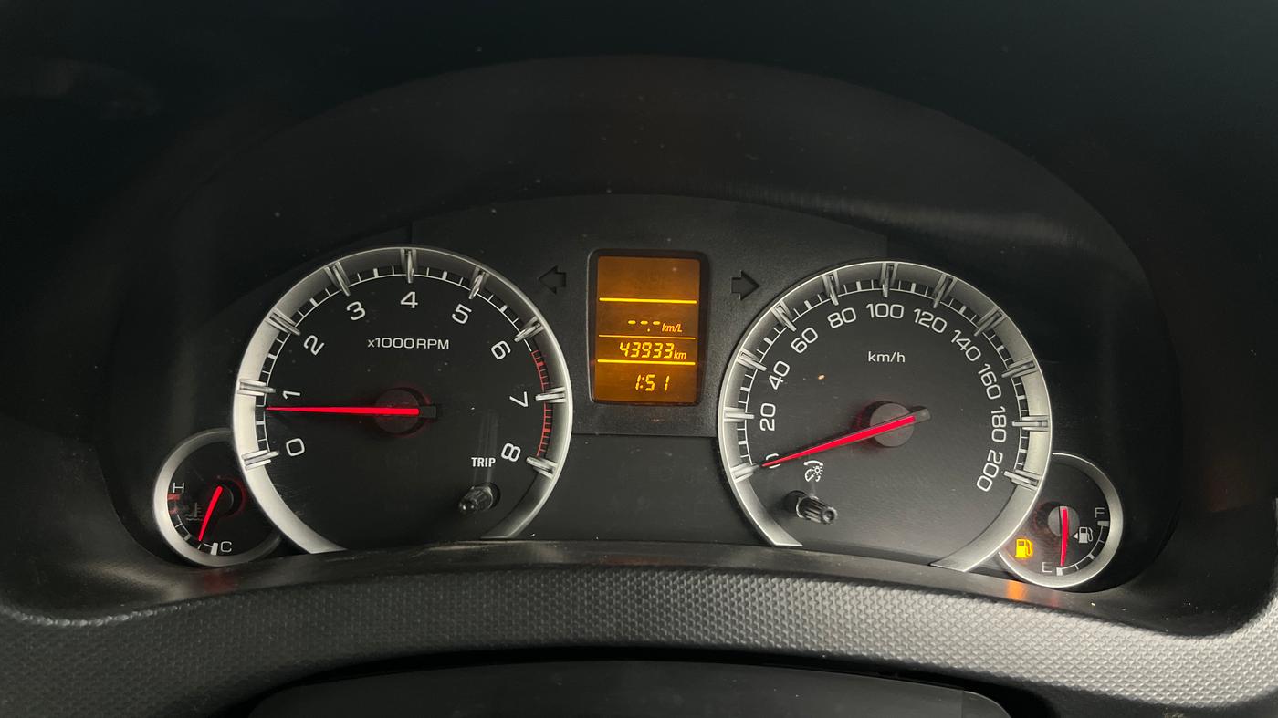 2016 Maruti Swift VXI, Petrol, Manual, 43,932 km, Odometer Image