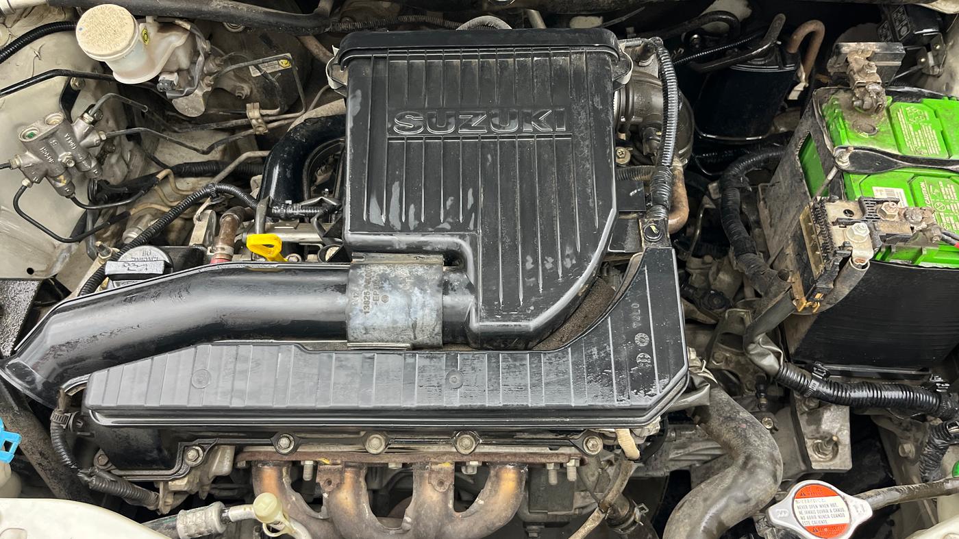 2016 Maruti Swift VXI, Petrol, Manual, 43,932 km, Engine View