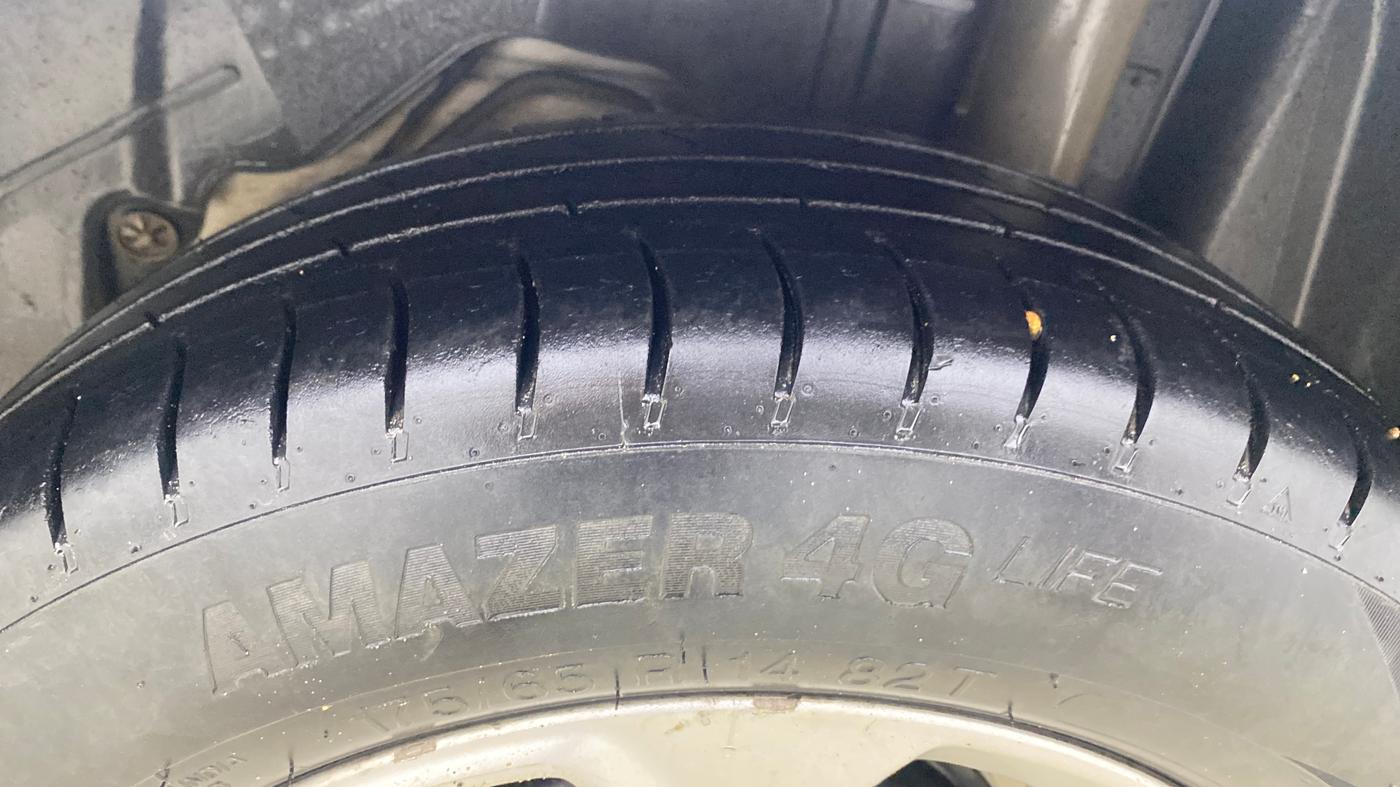 2018 Ford Figo Aspire TITANIUM 1.2 PETROL, CNG, Manual, 1,11,091 km, Left Rear Tyre Tread
