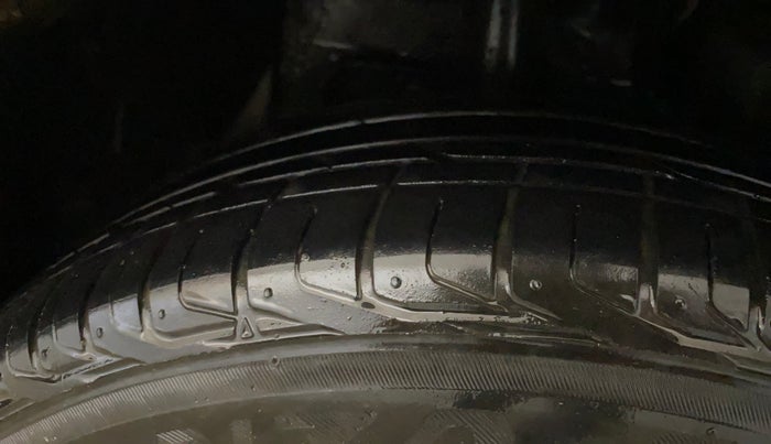 2021 Tata NEXON XZ PLUS PETROL, Petrol, Manual, 63,624 km, Right Front Tyre Tread