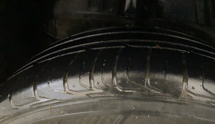 2021 Tata NEXON XZ PLUS PETROL, Petrol, Manual, 63,624 km, Right Rear Tyre Tread