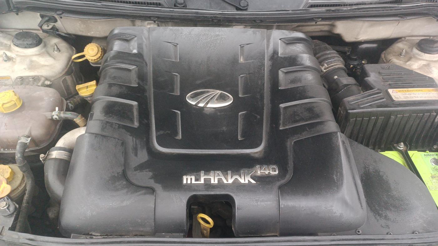 2017 Mahindra XUV500 W10 AT, Diesel, Automatic, 69,270 km, Engine View