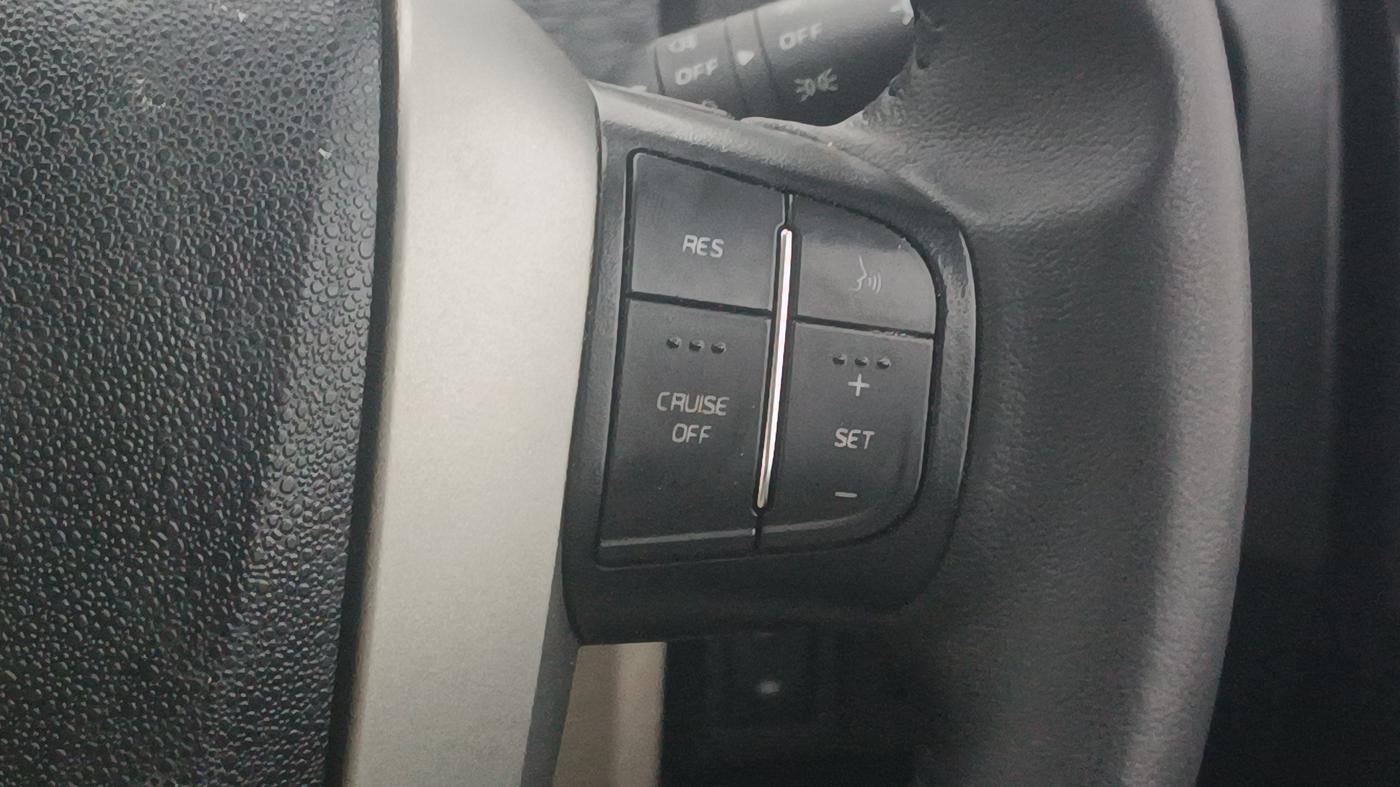 2017 Mahindra XUV500 W10 AT, Diesel, Automatic, 69,270 km, Adaptive Cruise Control