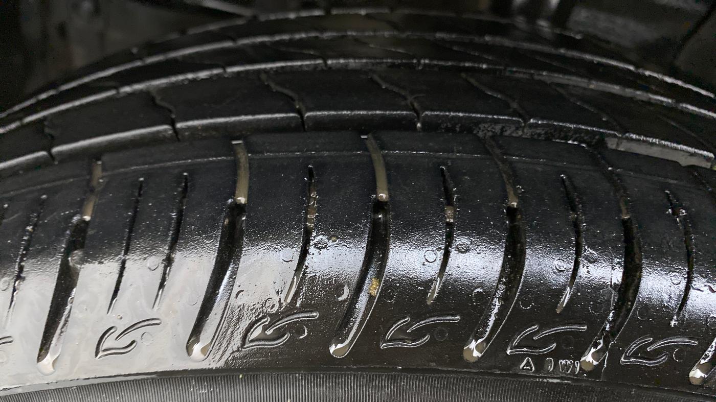 2020 Maruti Vitara Brezza VXI, Petrol, Manual, 55,879 km, Left Front Tyre Tread