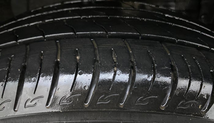 2020 Maruti Vitara Brezza VXI, Petrol, Manual, 55,879 km, Right Front Tyre Tread
