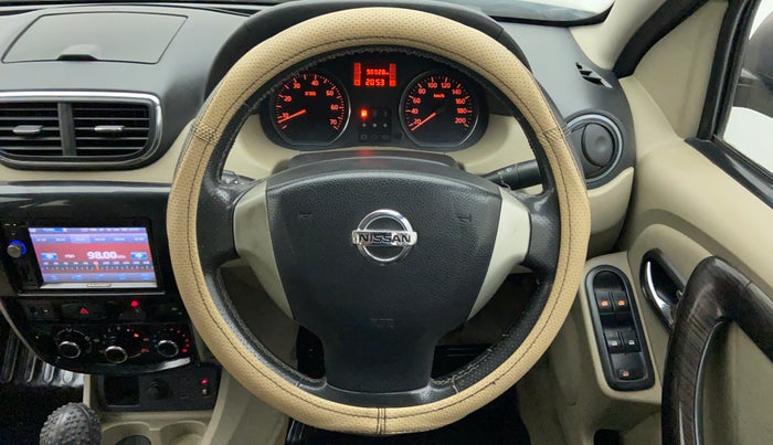 2013 Nissan Terrano XV D THP PREMIUM 110 PS, Diesel, Manual, 96,928 km, Steering Wheel Close Up