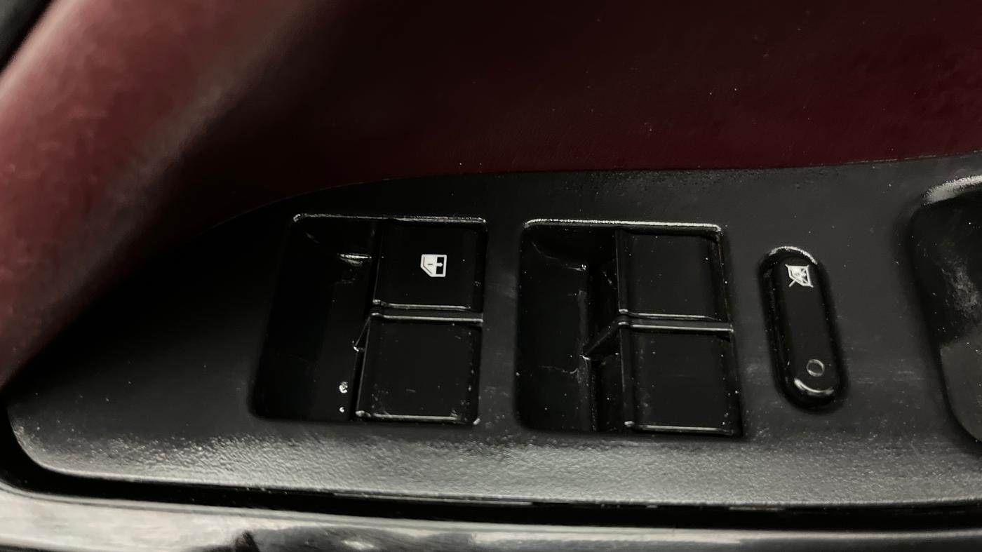 2024 Tata Curvv Accomplished S 1.2 Petrol 6MT, Petrol, Manual, 28,402 km, Driver Side Door Panels Control