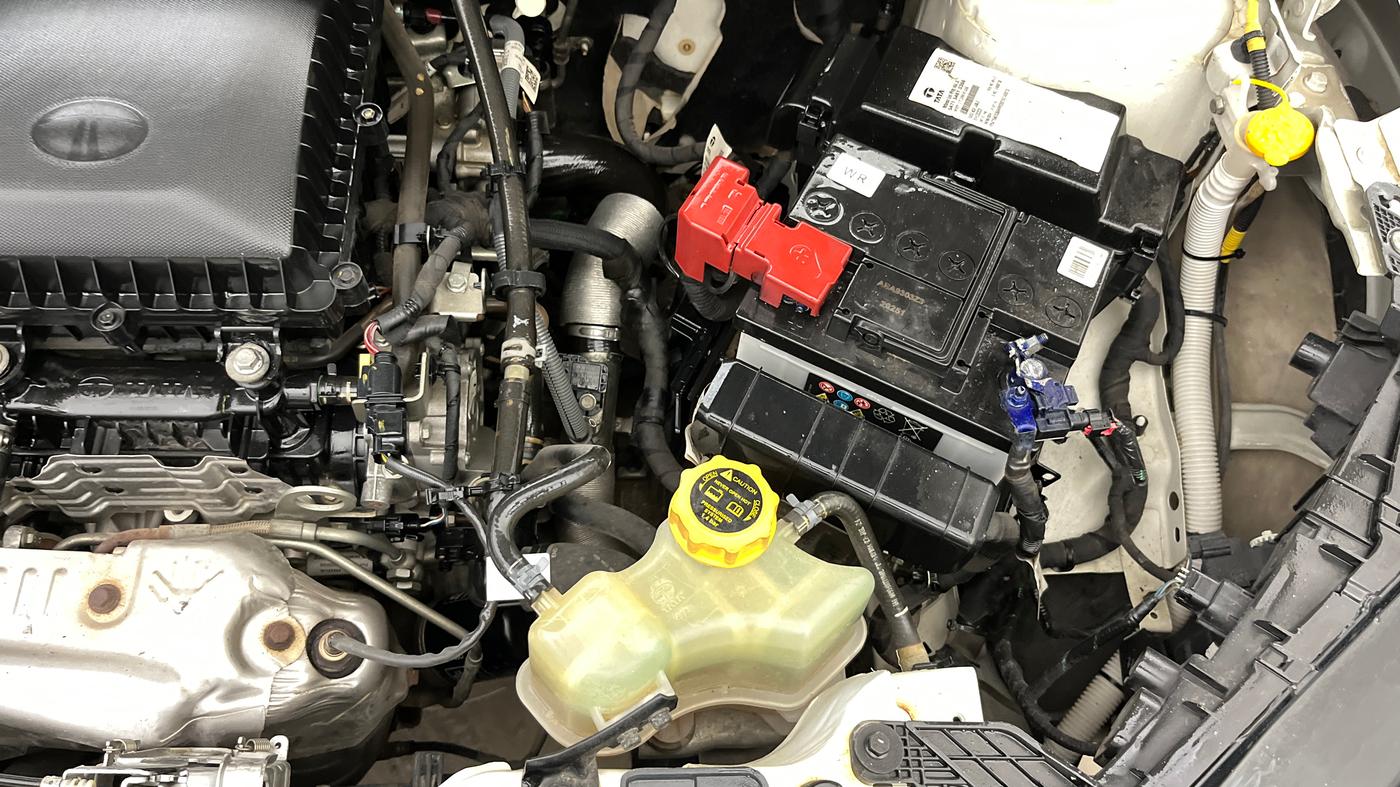 2024 Tata Curvv Accomplished S 1.2 Petrol 6MT, Petrol, Manual, 28,402 km, Engine View - Left