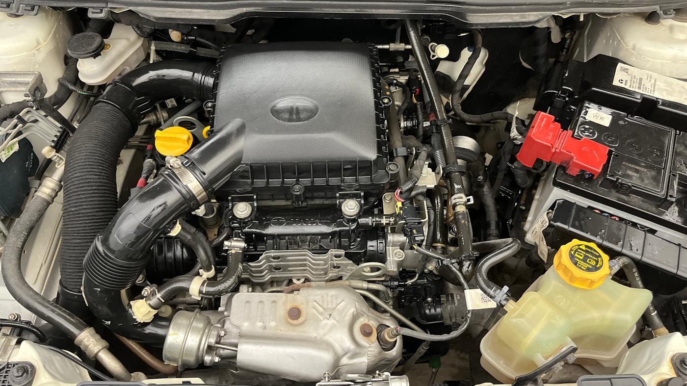 2024 Tata Curvv Accomplished S 1.2 Petrol 6MT, Petrol, Manual, 28,402 km, Engine View