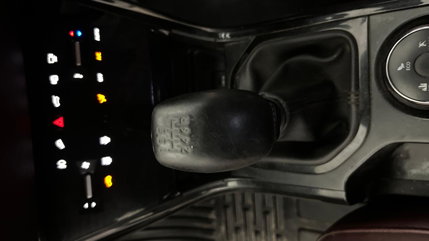 2024 Tata Curvv Accomplished S 1.2 Petrol 6MT, Petrol, Manual, 28,402 km, Gear Lever