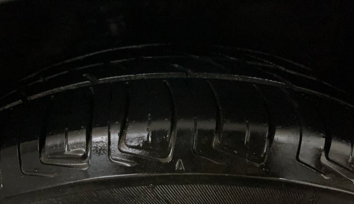 2018 Maruti Celerio VXI CNG, CNG, Manual, 65,207 km, Right Front Tyre Tread