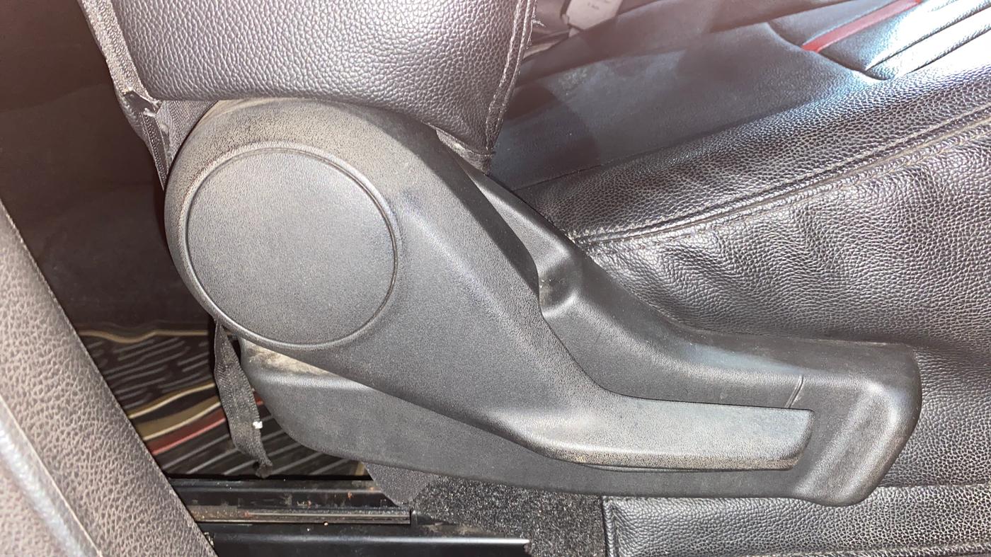 2022 Maruti Celerio VXI, Petrol, Manual, 21,180 km, Driver Side Adjustment Panel