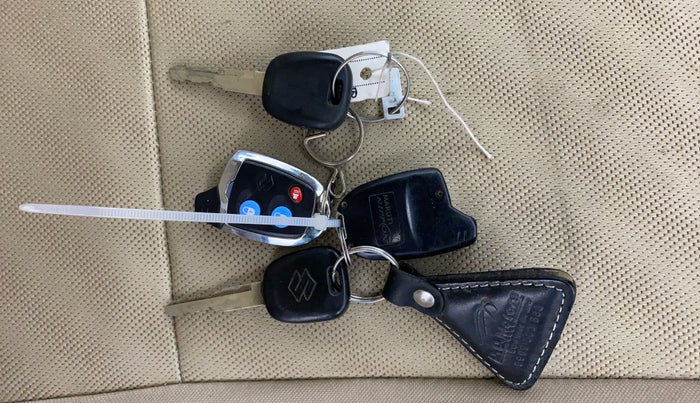 2019 Maruti Dzire LXI, Petrol, Manual, 62,233 km, Key Close Up