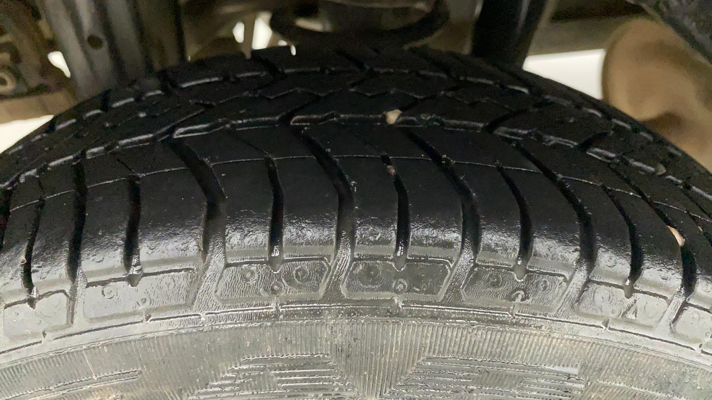 2019 Maruti Alto K10 LXI CNG (AIRBAG), CNG, Manual, 56,506 km, Right Rear Tyre Tread