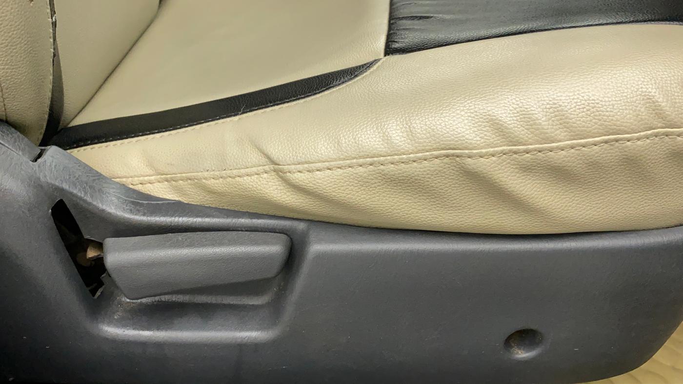 2019 Maruti Alto K10 LXI CNG (AIRBAG), CNG, Manual, 56,506 km, Driver Side Adjustment Panel