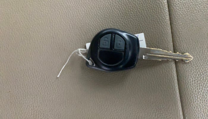 2018 Maruti Ertiga ZDI SHVS, Diesel, Manual, 79,225 km, Key Close Up