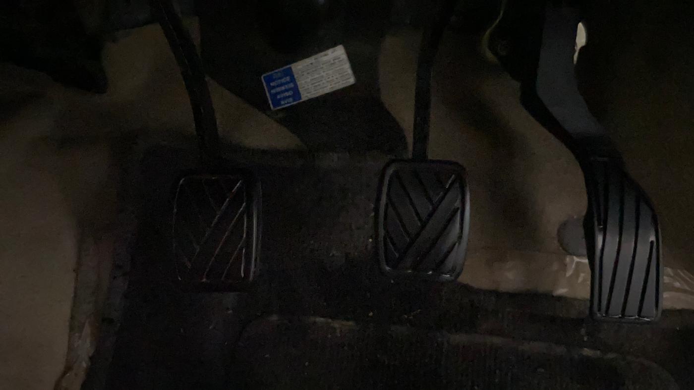 2018 Maruti Ertiga ZDI SHVS, Diesel, Manual, 79,225 km, Pedals